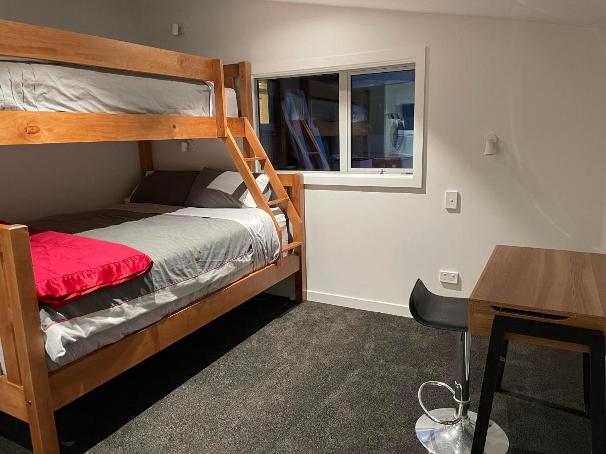 Peninsular Lakefront Queenstown Exterior foto