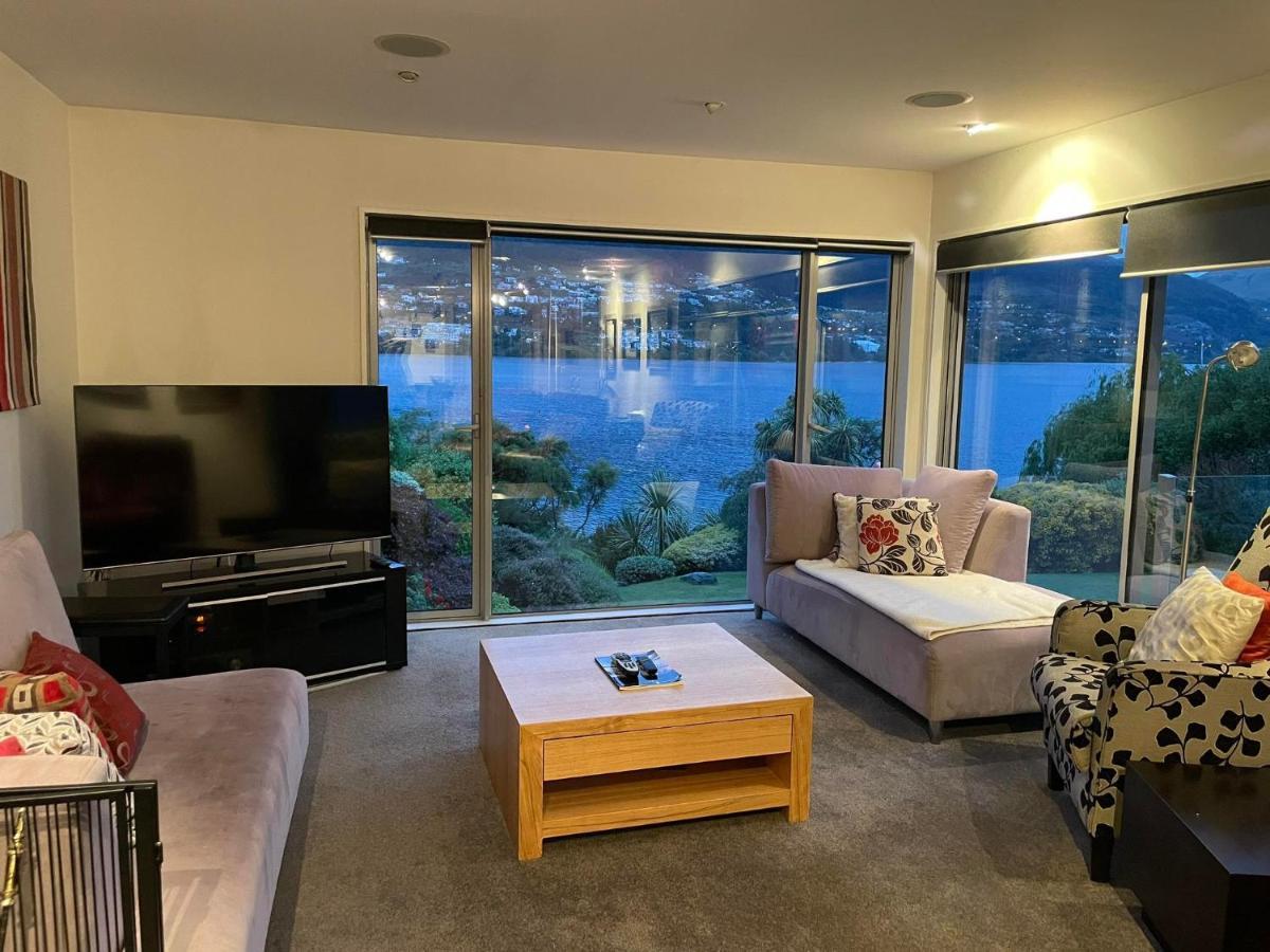 Peninsular Lakefront Queenstown Exterior foto